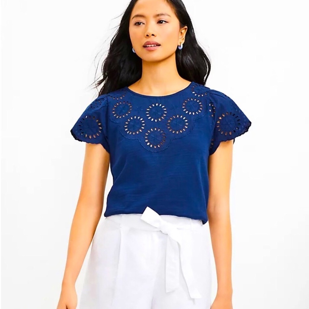 Ann Taylor Loft navy blue eyelet detail shirt size XS